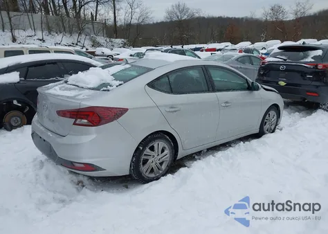 2019 Hyundai Elantra Value Edition z USA, uszkodzony, nr VIN 5NPD84LFXKH426687